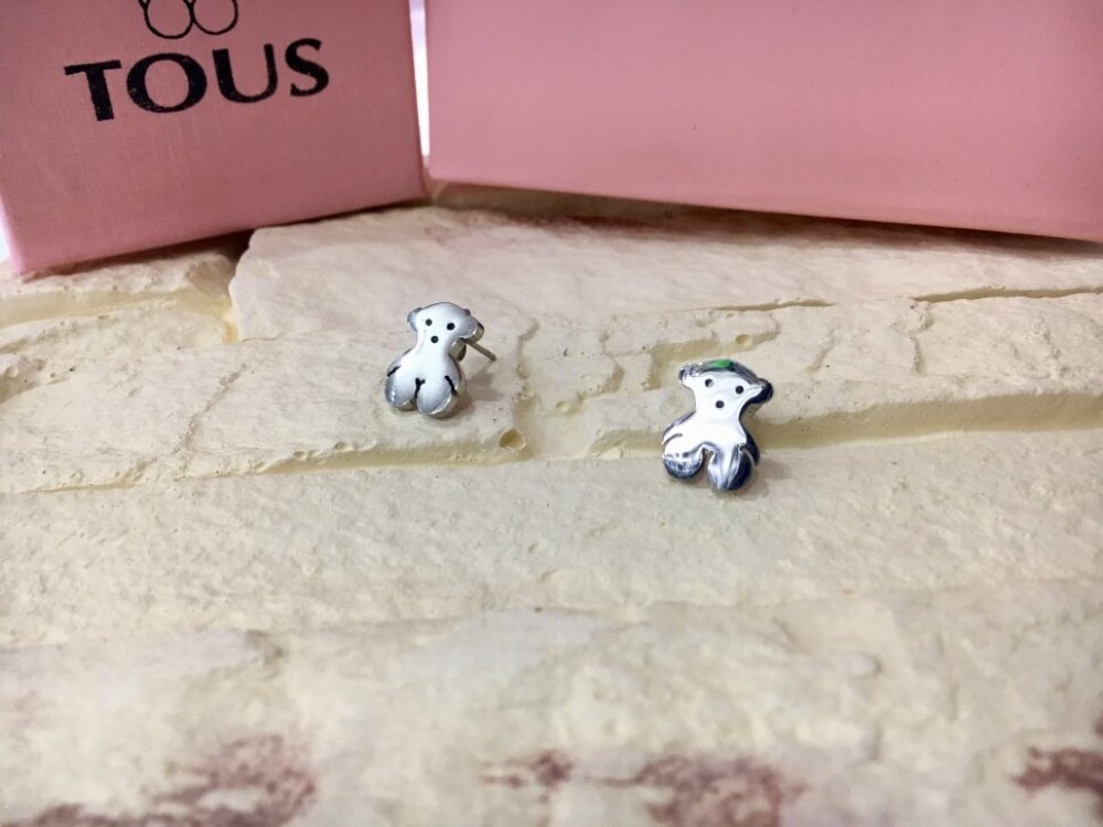 Какие сережки хорошо смотрятся с любым гардеробом