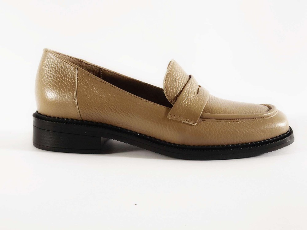 Лоферы известных марок – какие бренды стоит рассмотреть