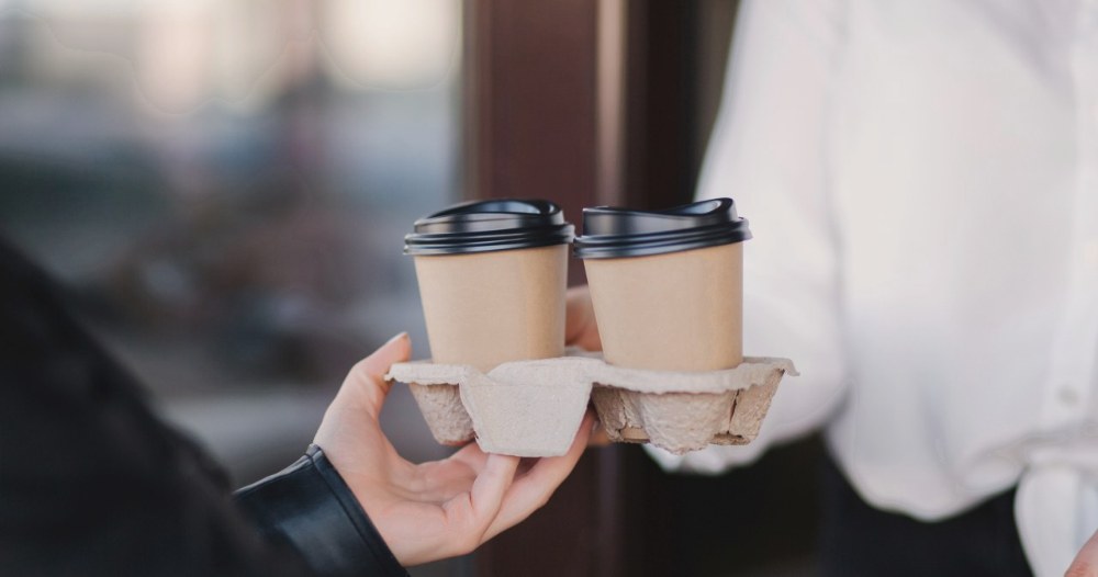 Паперові стаканчики для кави та напоїв – практичне рішення для HoReCa і доставки