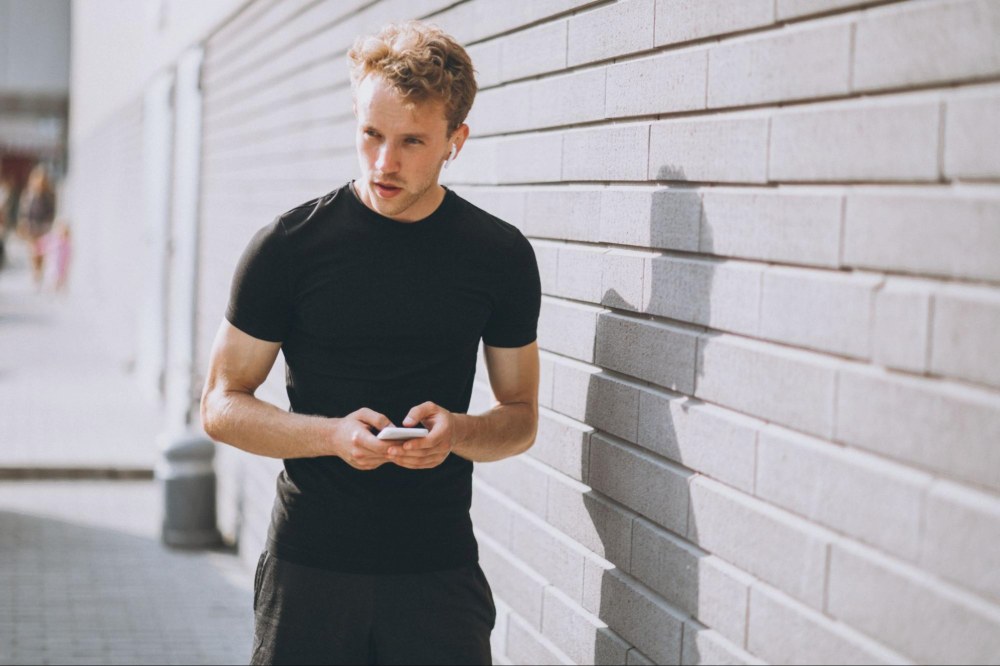 Футболка як базовий елемент гардеробу чоловіка