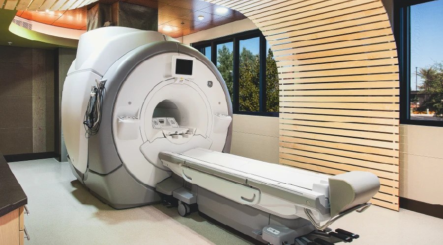МРТ в Києві – переваги, показання та як підготуватися