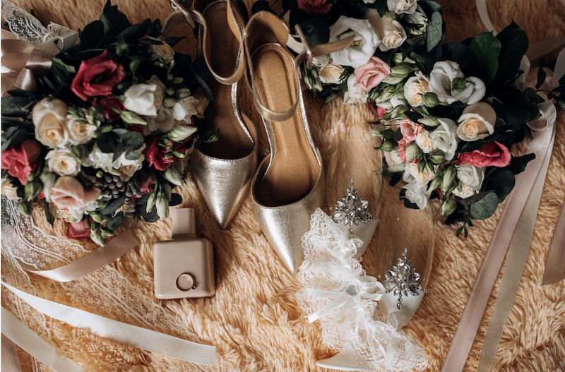 Чи можна продавати весільні туфлі: прикмети та сучасний підхід